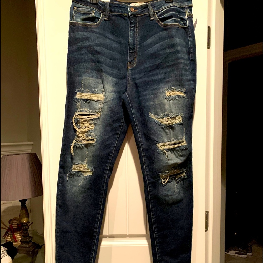 NWT Ladies Buckle jeans